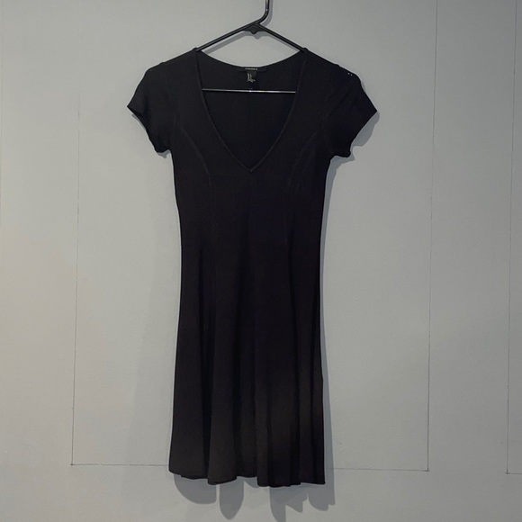 Black Dress - Picture 1 of 3